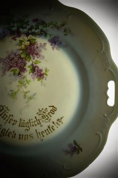 Тарелка хлебная (фарфор, лепка, деколь, разделка золотом, Карл Тильш, 1910-е гг.)