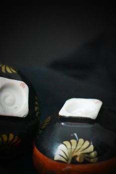 Две чашечки для саке.